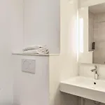 Paris Porte De 3*
