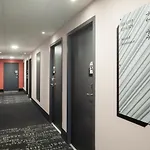 ホテル Paris Porte De バニョレ