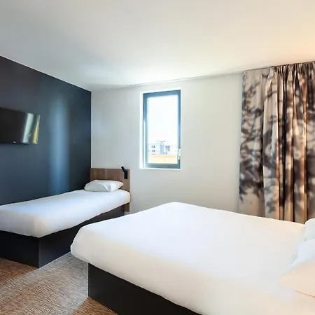 Paris Porte De Hotel
