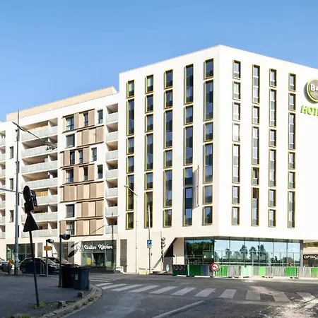 Paris Porte De 3*